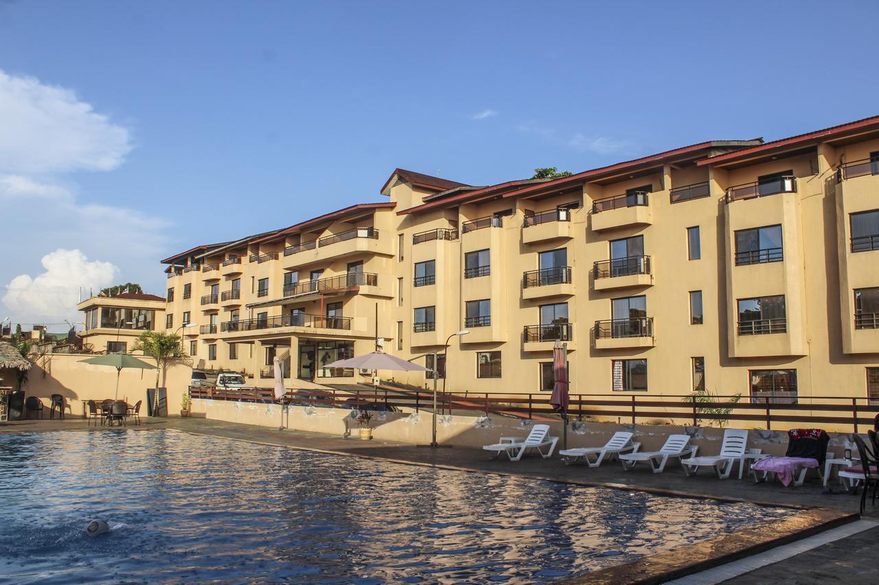 Palm Spring Resort Monrovia Exterior foto